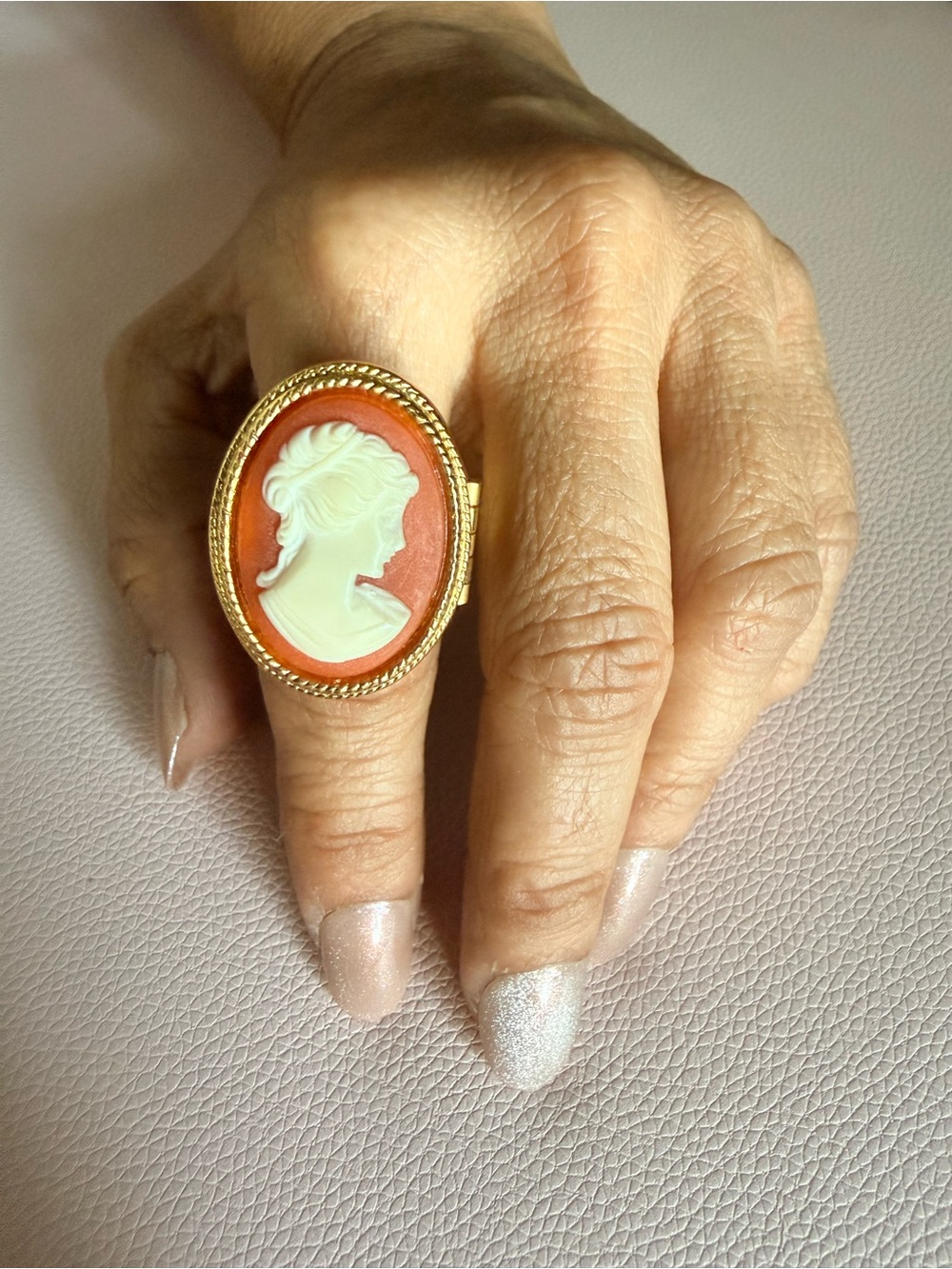 Vintage Avon Cameo Locket Ring “poison ring”